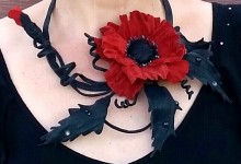 Necklace "Red and Black"