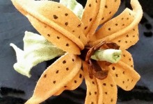 Brooch "Tiger lily"